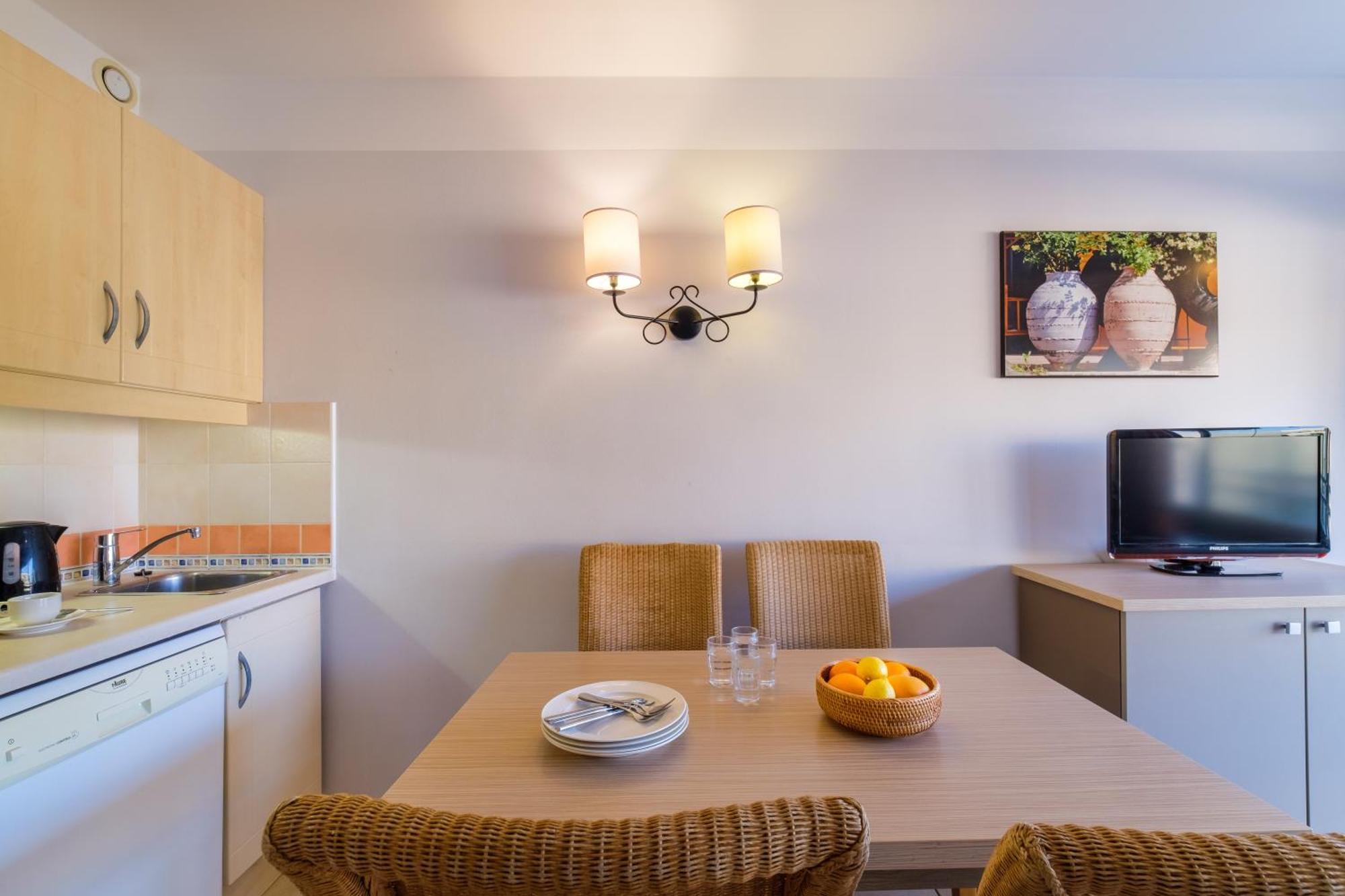 Residence Heliotel Marine Saint-Laurent-du-Var Luaran gambar